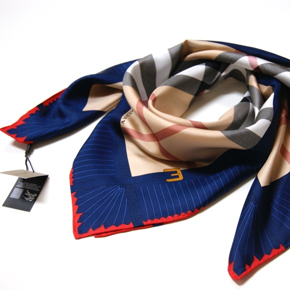 New Burberry Scarf Iconic Beige Check Blue Border Silk Wrap - Picture 1 of 8